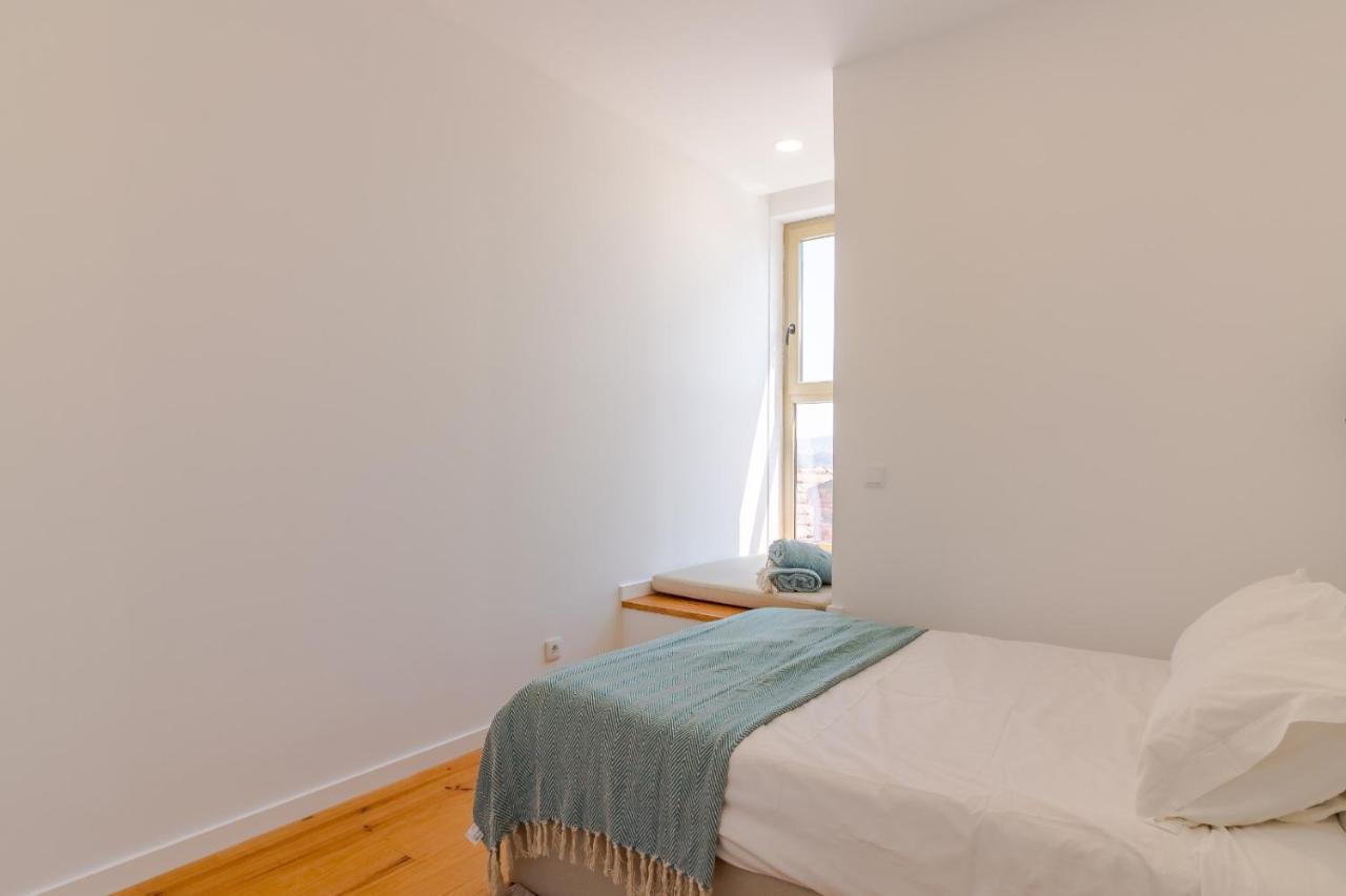Ohh- Padre Antonio Vieira Flat D - 2Bedroom Near The Train Station Порту Экстерьер фото